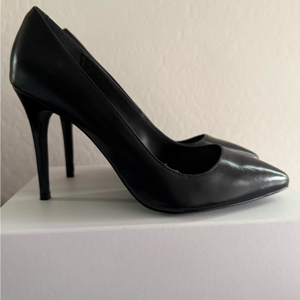 New Black Cathy Jean Stiletto Pump - 4 In Heel - Size 8.5